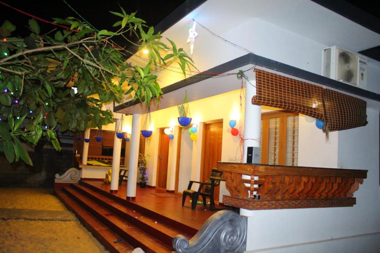 Marari Anna Beach Villa Mararikulam Zewnętrze zdjęcie