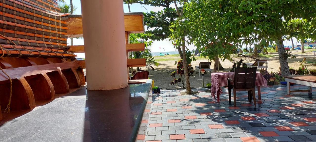Marari Anna Beach Villa Mararikulam Zewnętrze zdjęcie