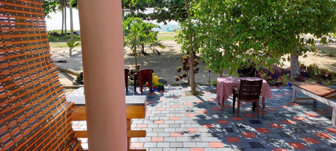 Marari Anna Beach Villa Mararikulam Zewnętrze zdjęcie