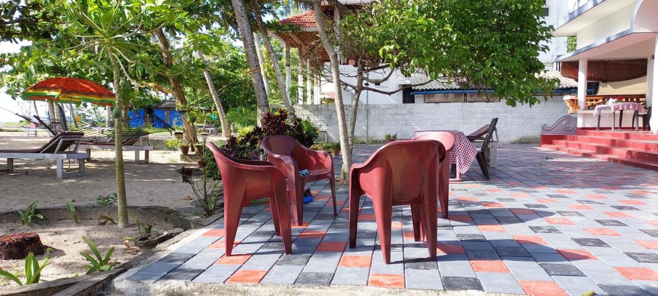 Marari Anna Beach Villa Mararikulam Zewnętrze zdjęcie