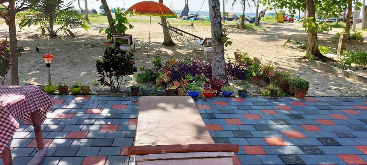 Marari Anna Beach Villa Mararikulam Zewnętrze zdjęcie